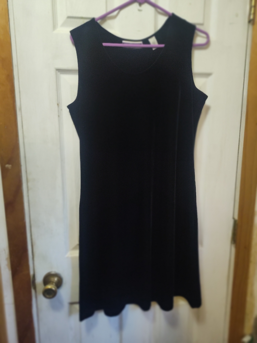 Amanda Smith Black Sleeveless Midi Shift Dress